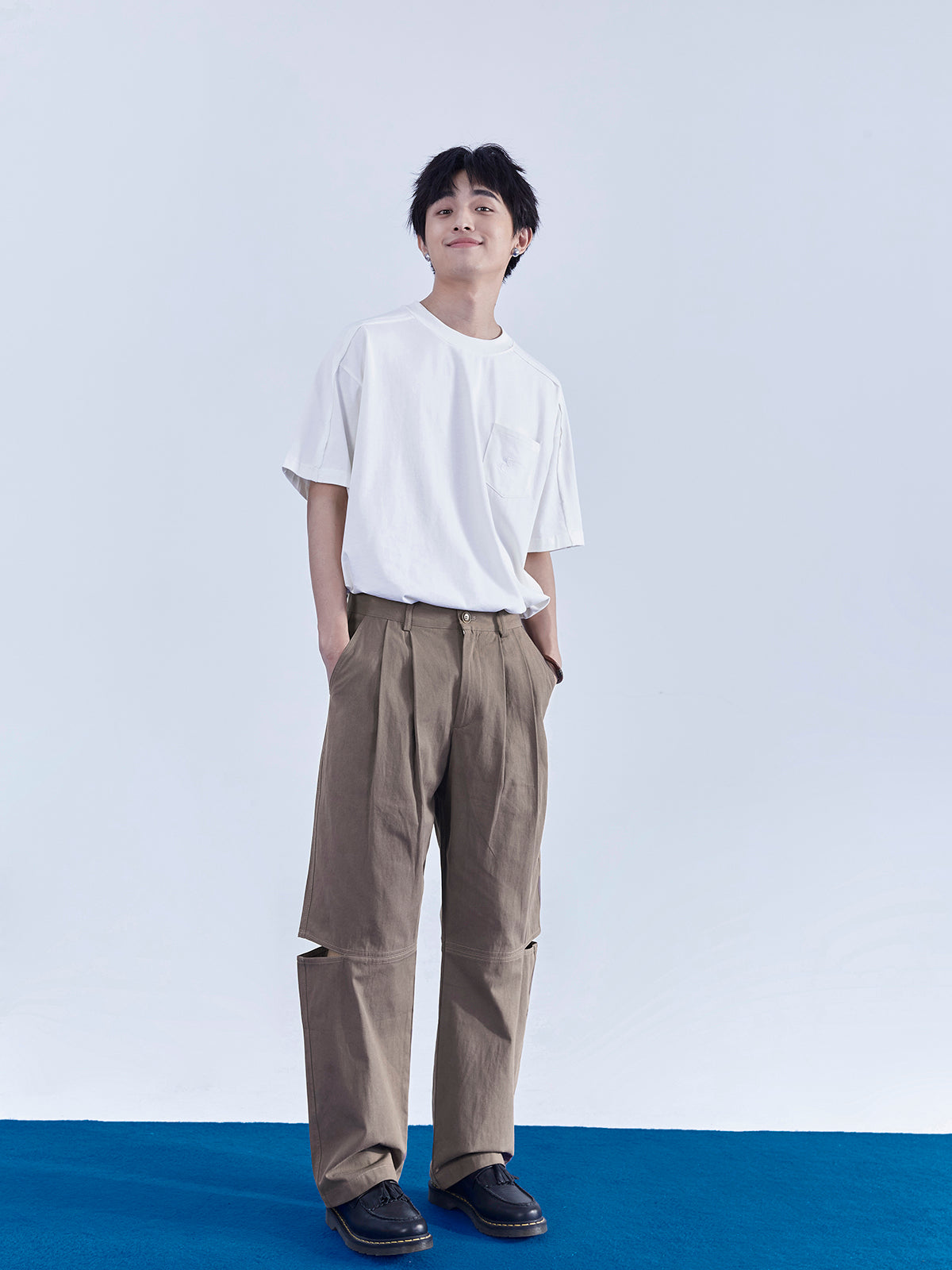 SS23 Movible Cut Retro Pants - Mentmate