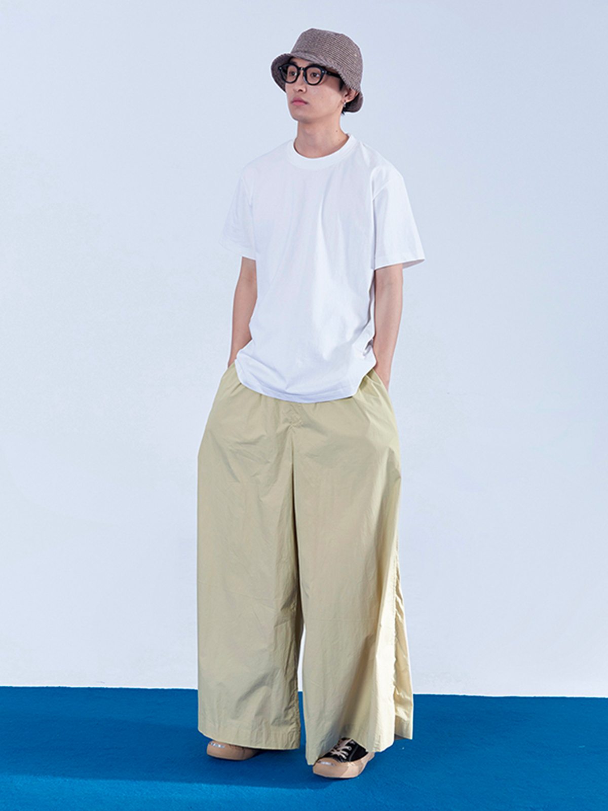 Side Drawstring Wide-Leg Pants